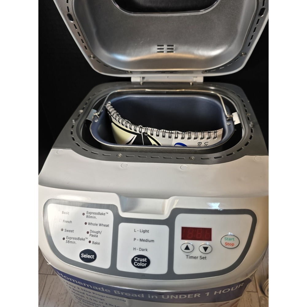 🍞 NEW W/ STICKER! Oster 5838-026 Bread Maker!  2LB LOAF! - Picture 2 of 8